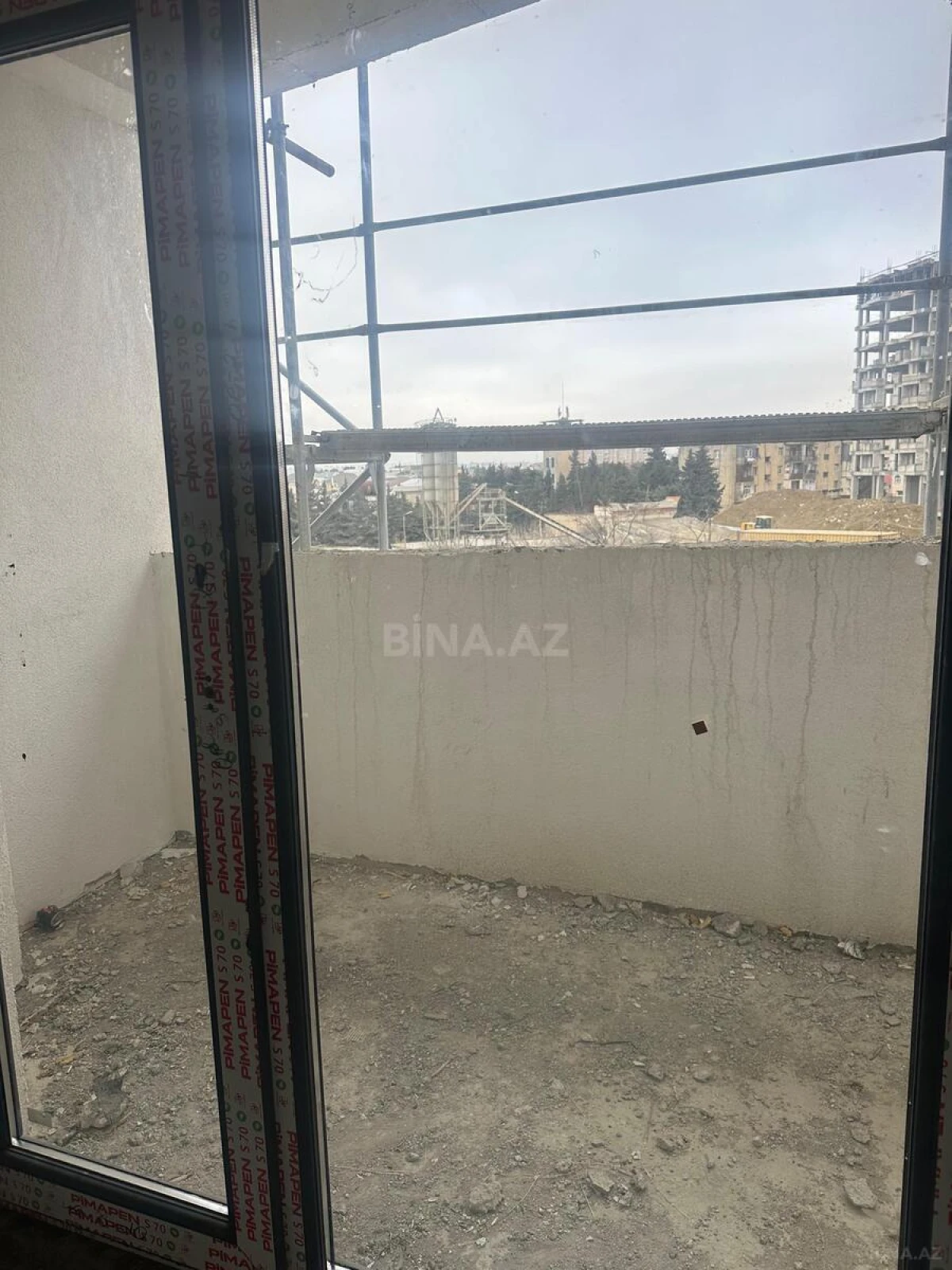 Satılır 3 otaqlı mənzil 103 m²