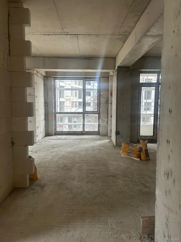 Satılır 3 otaqlı mənzil 103 m²