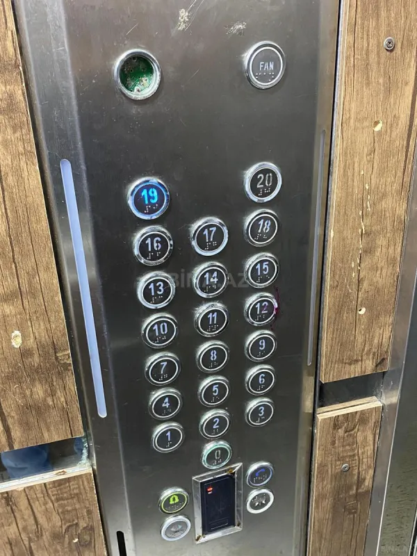 Satılır 2 otaqlı mənzil 70.9 m²