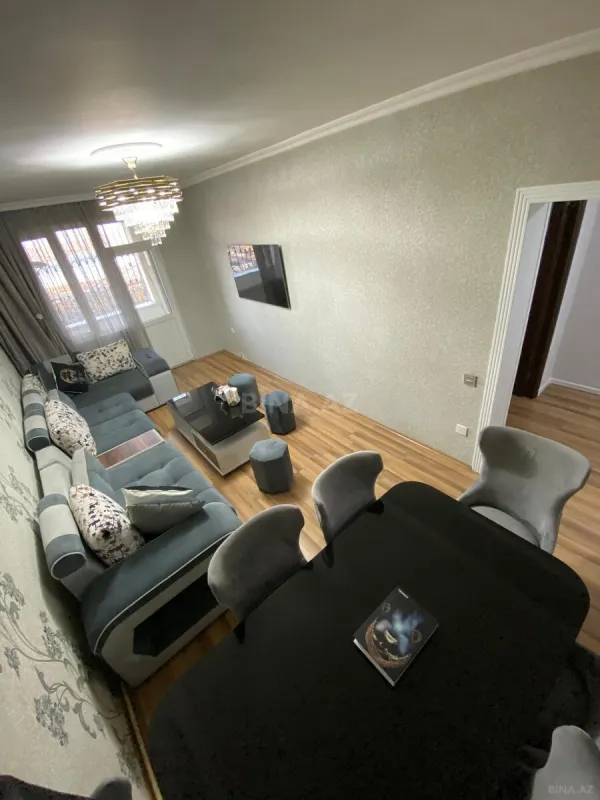 Satılır 2 otaqlı mənzil 70.9 m²