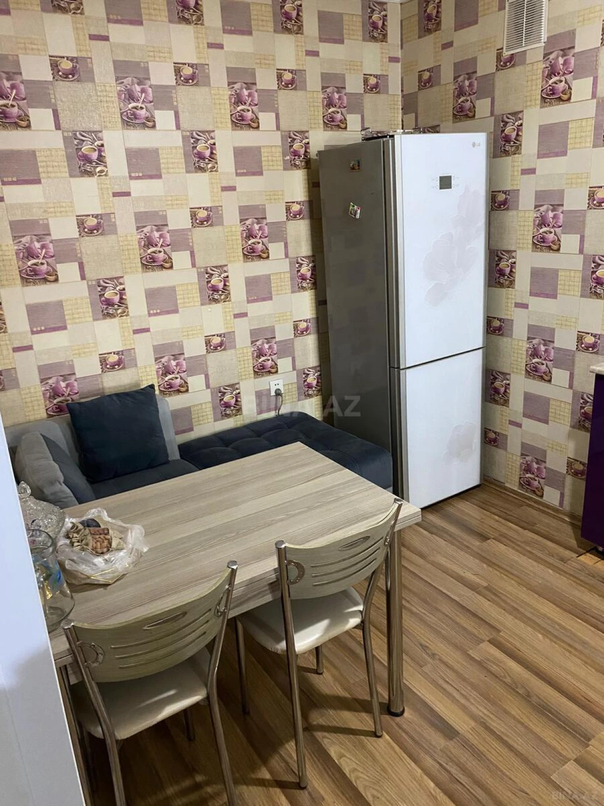 Satılır 2 otaqlı mənzil 70.9 m²