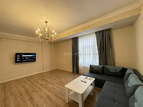 Kirayə verilir 2 otaqlı mənzil 72 m²