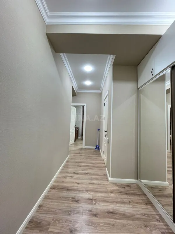 Kirayə verilir 2 otaqlı mənzil 72 m²