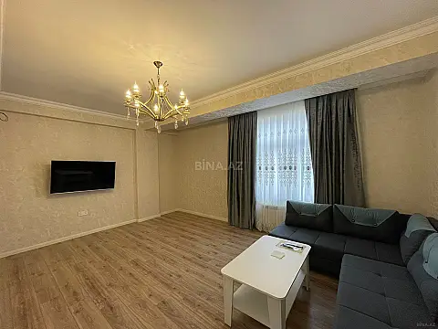 Kirayə verilir 2 otaqlı mənzil 72 m²