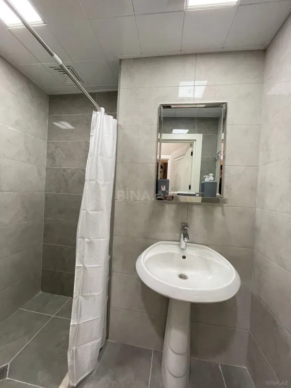 Kirayə verilir 2 otaqlı mənzil 72 m²