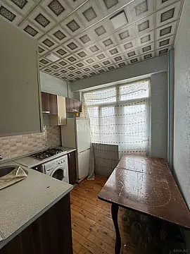 Satılır 2 otaqlı mənzil 73 m²