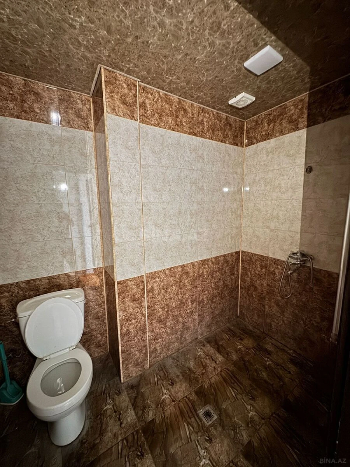 Satılır 2 otaqlı mənzil 73 m²