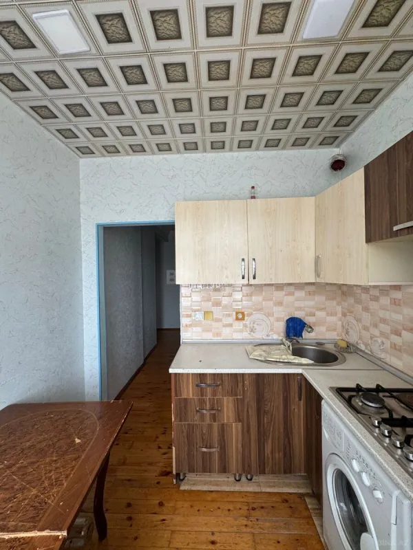 Satılır 2 otaqlı mənzil 73 m²