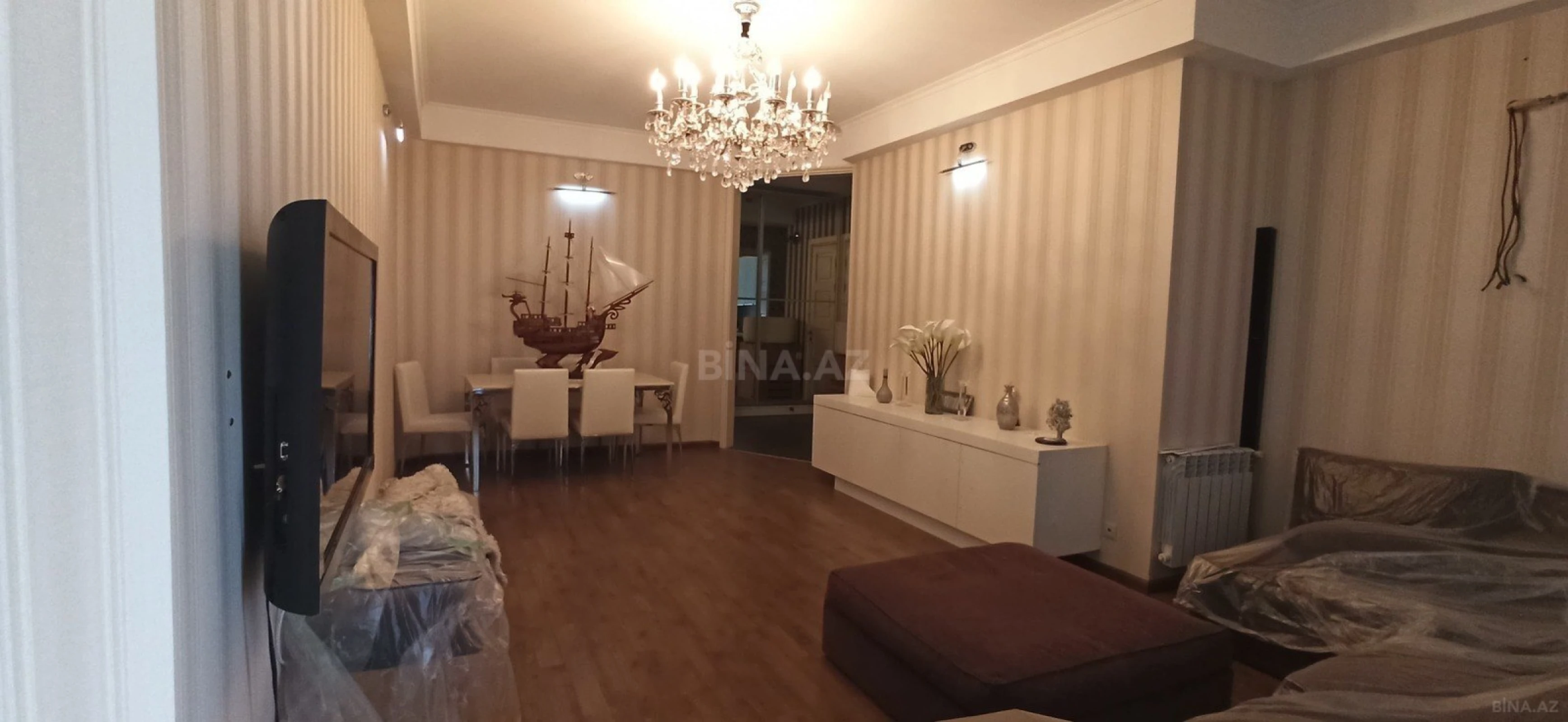 Satılır 2 otaqlı mənzil 96 m²