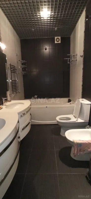 Satılır 2 otaqlı mənzil 96 m²