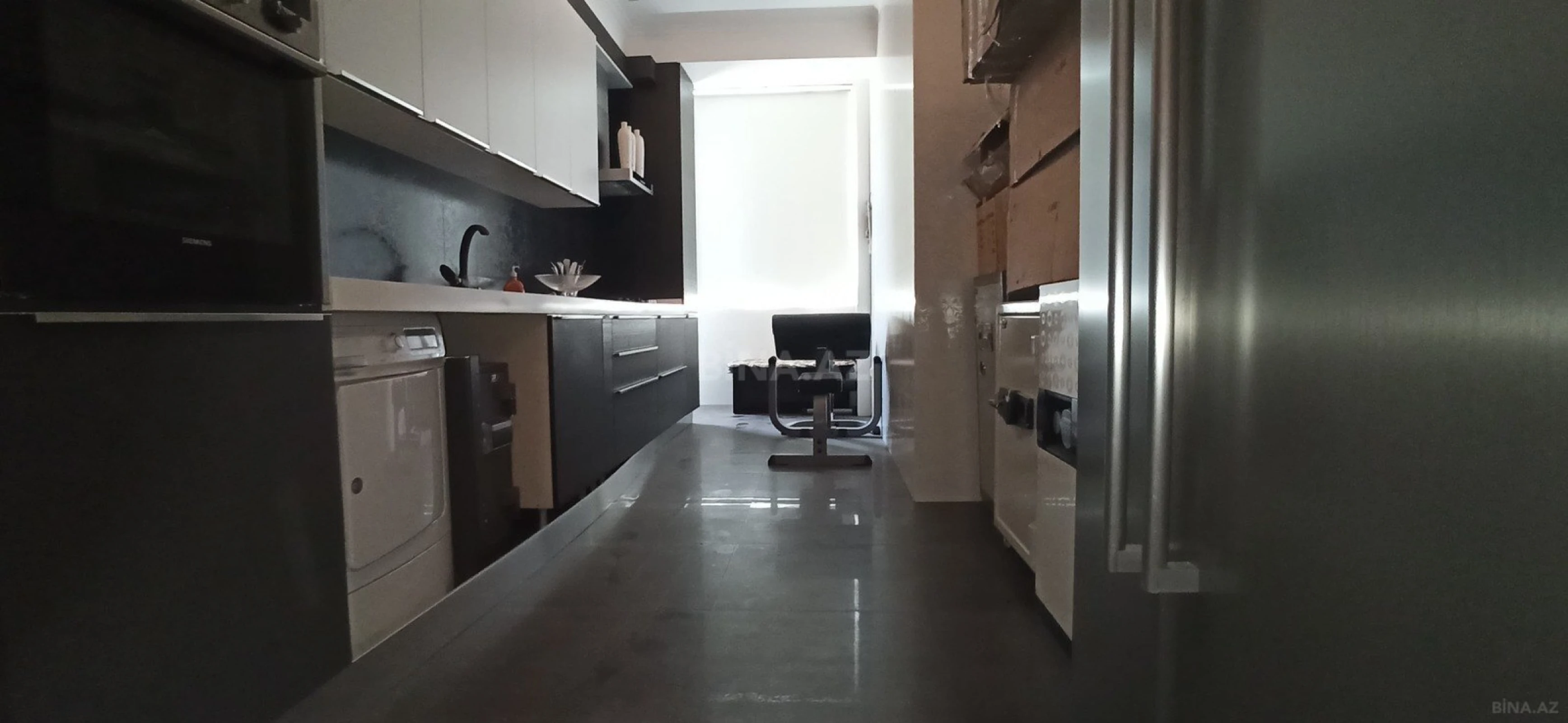 Satılır 2 otaqlı mənzil 96 m²