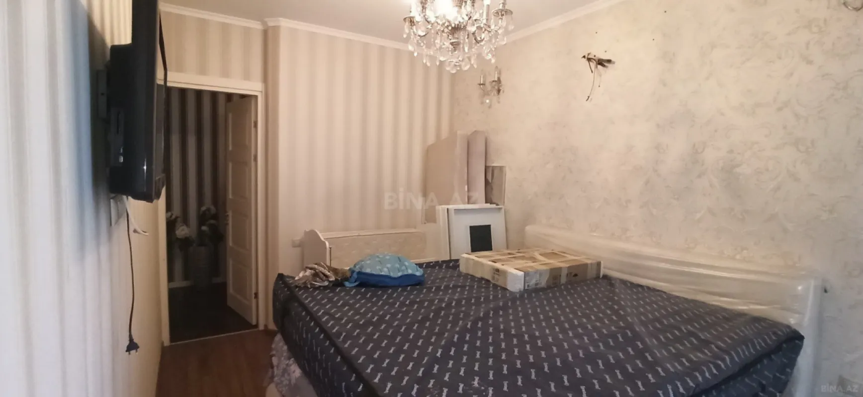 Satılır 2 otaqlı mənzil 96 m²