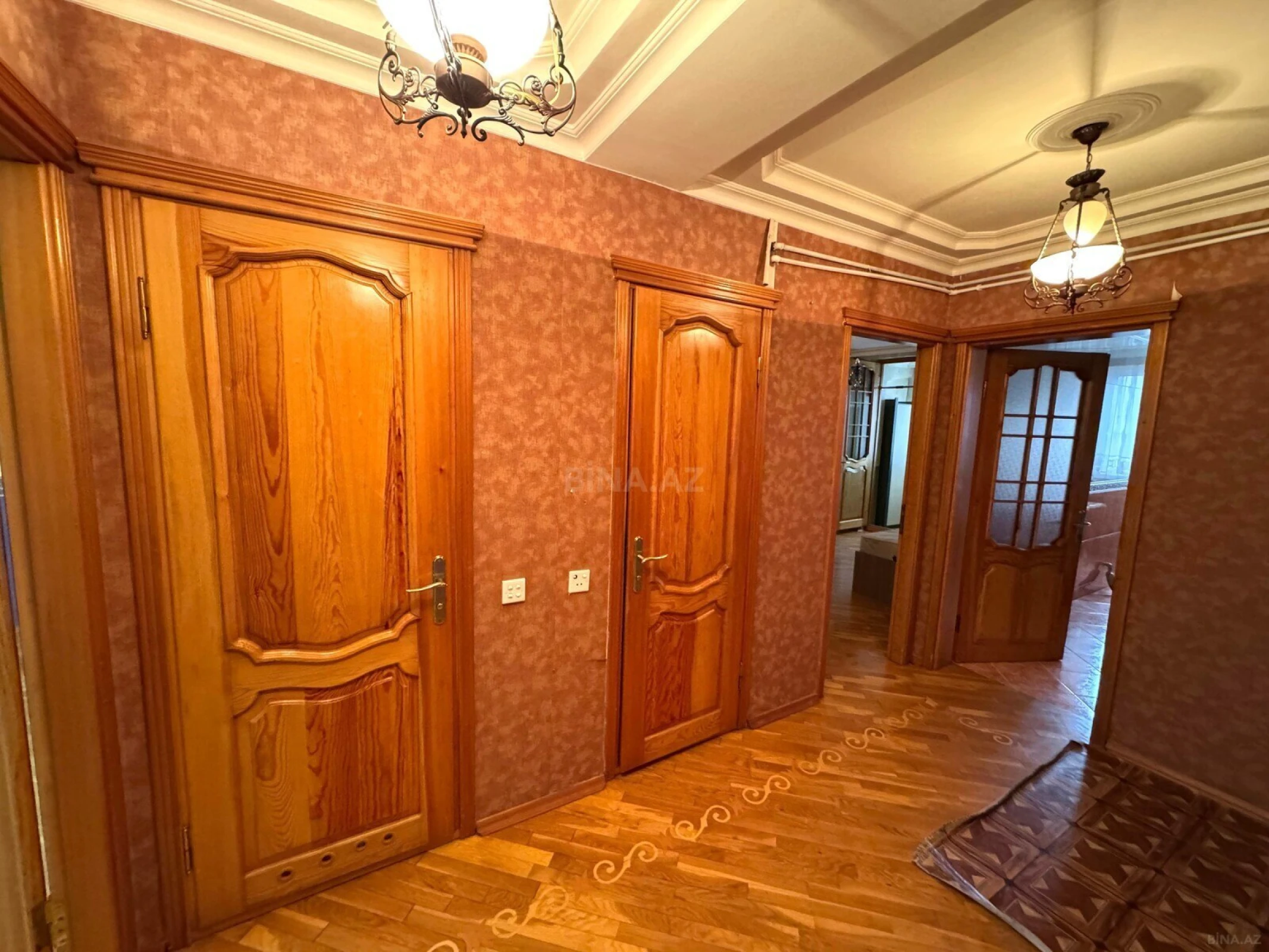 Satılır 3 otaqlı mənzil 90 m²