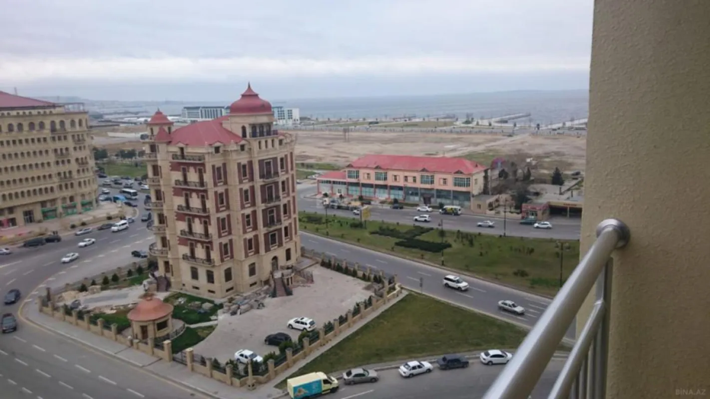 Satılır 2 otaqlı mənzil 78 m²