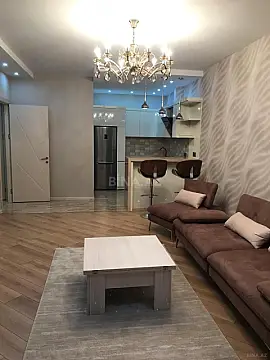Satılır 2 otaqlı mənzil 78 m²