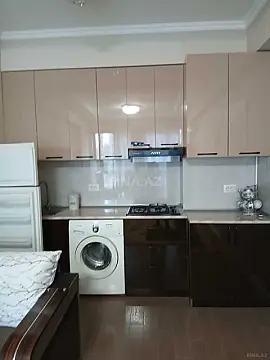 Kirayə verilir 2 otaqlı mənzil 45 m²
