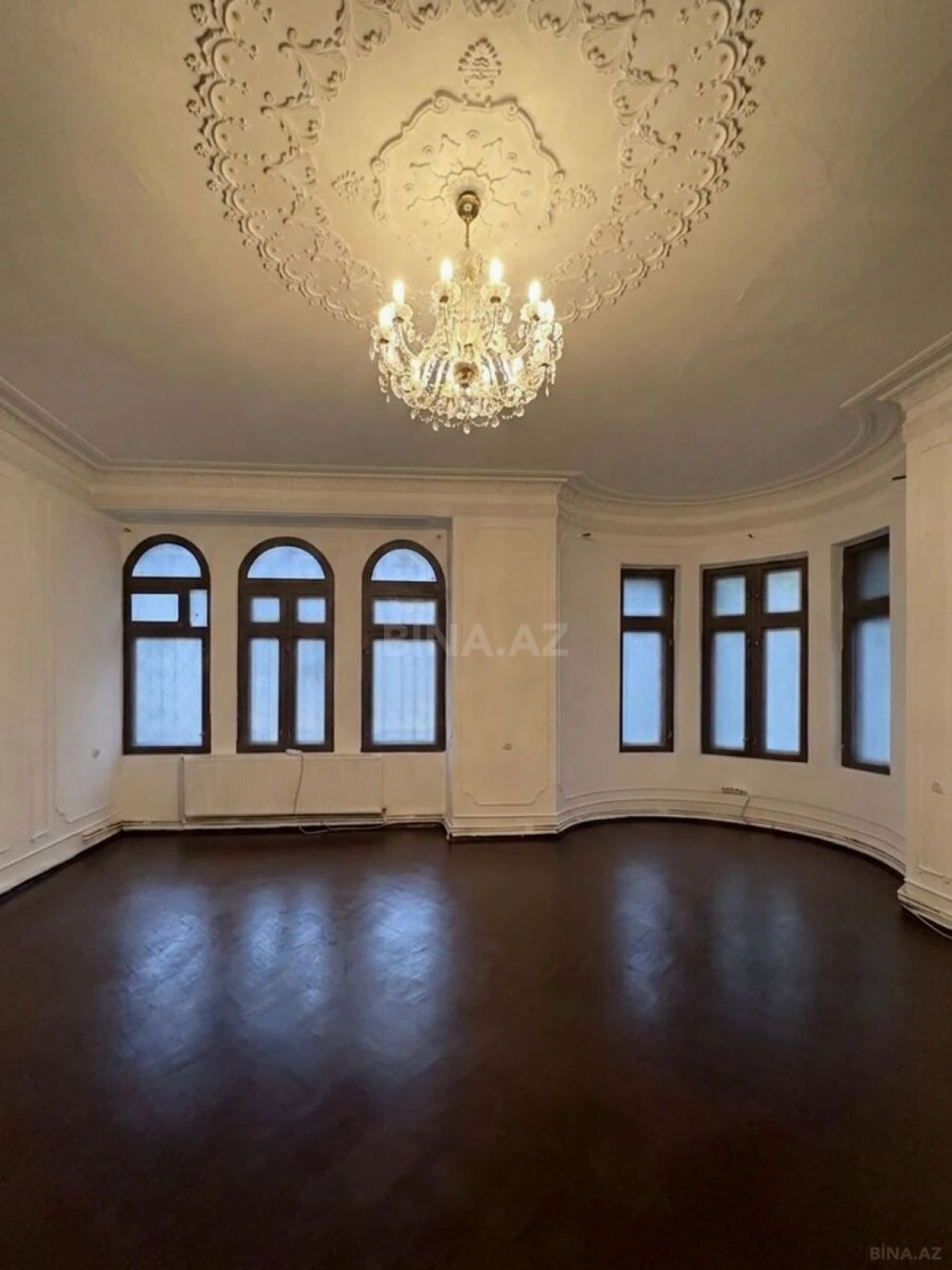 Kirayə verilir 4 otaqlı ofis 160 m²