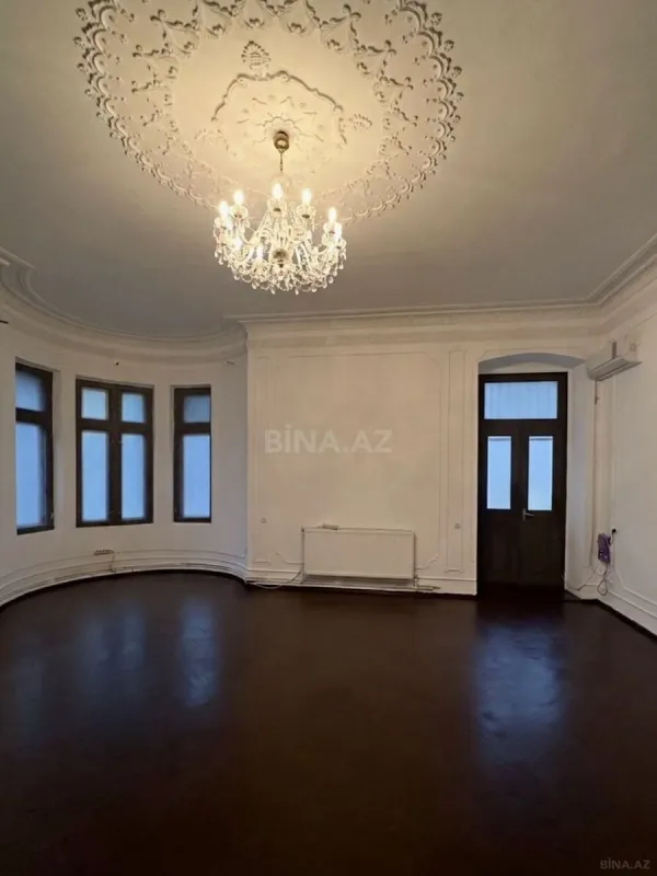 Kirayə verilir 4 otaqlı ofis 160 m²