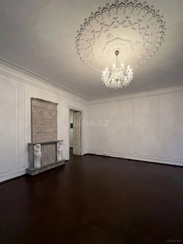 Kirayə verilir 4 otaqlı ofis 160 m²