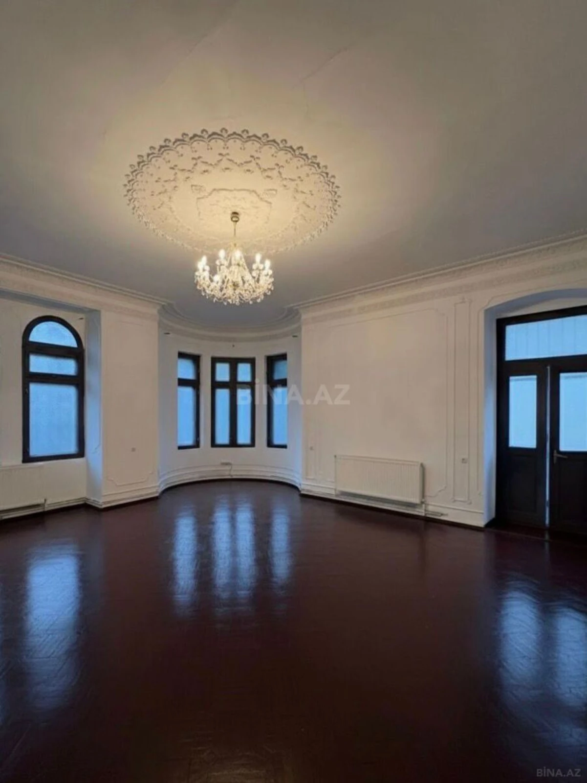 Kirayə verilir 4 otaqlı ofis 160 m²