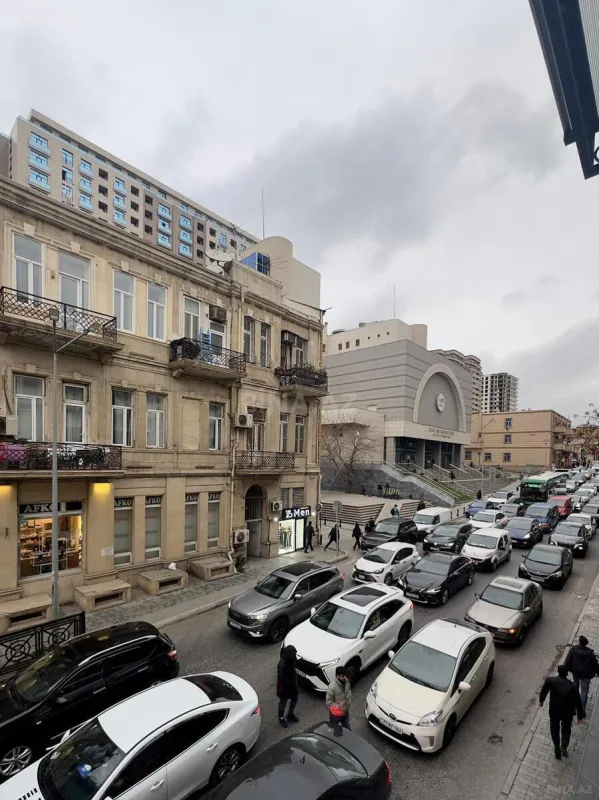 Kirayə verilir 4 otaqlı ofis 160 m²