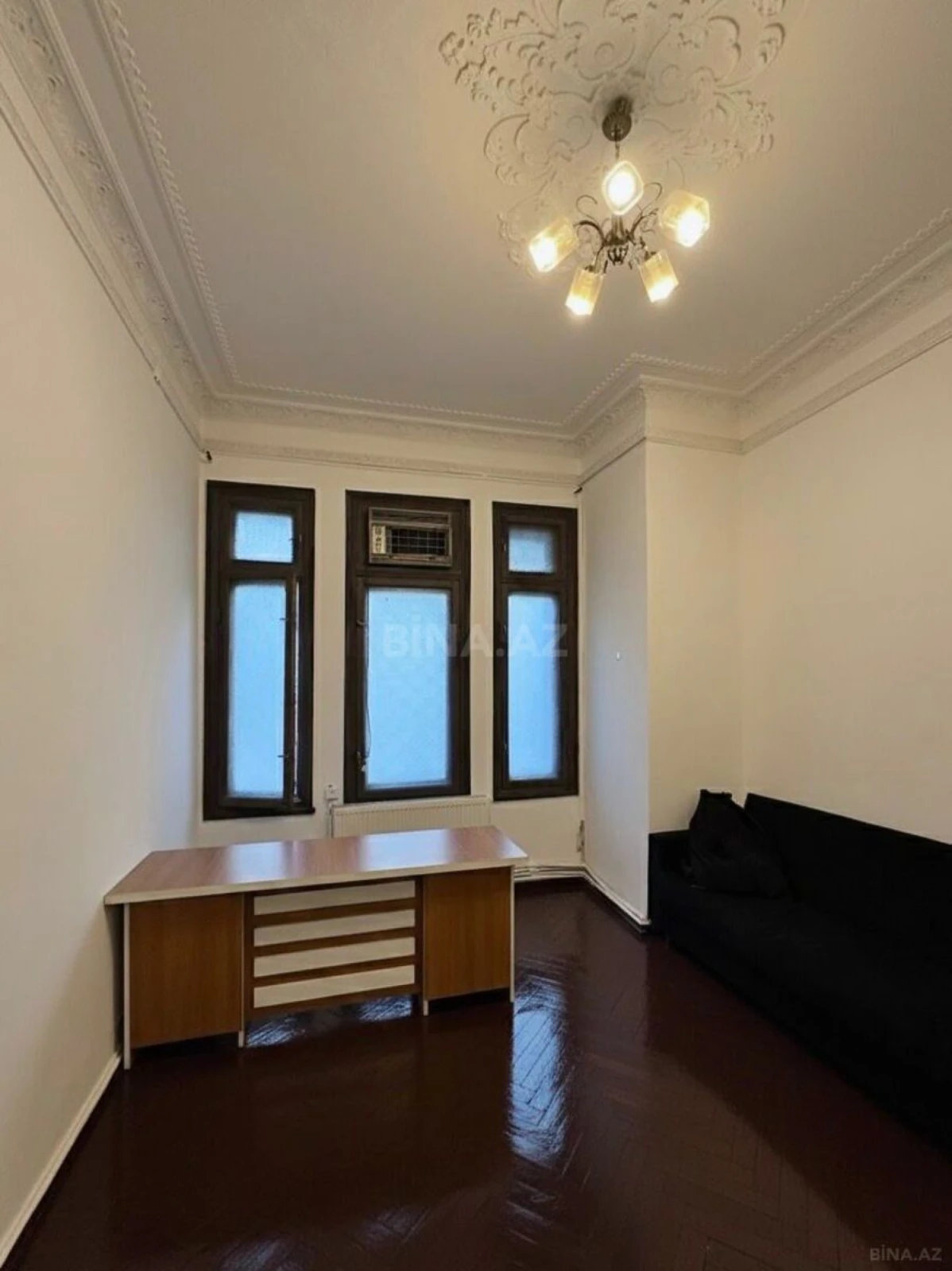 Kirayə verilir 4 otaqlı ofis 160 m²