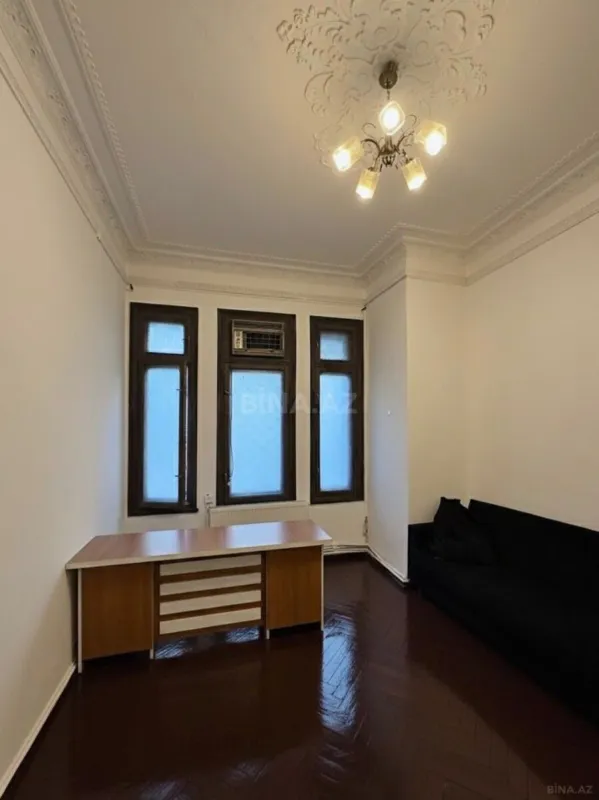 Kirayə verilir 4 otaqlı ofis 160 m²