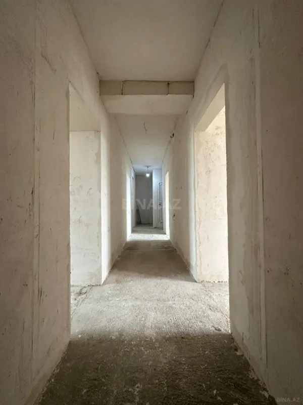 Satılır 4 otaqlı mənzil 110 m²