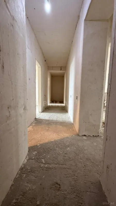 Satılır 4 otaqlı mənzil 110 m²