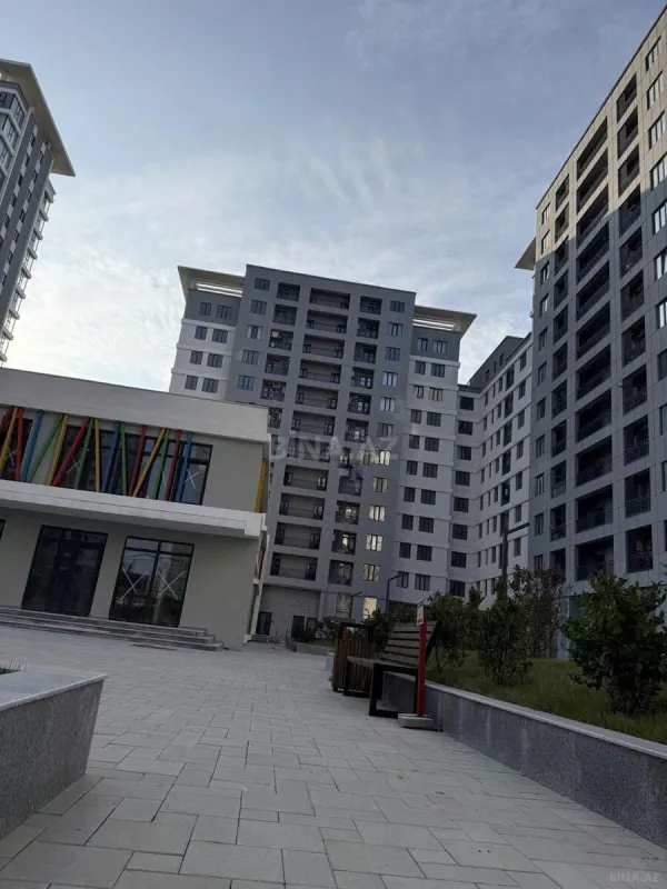 Satılır 3 otaqlı mənzil 105.5 m²