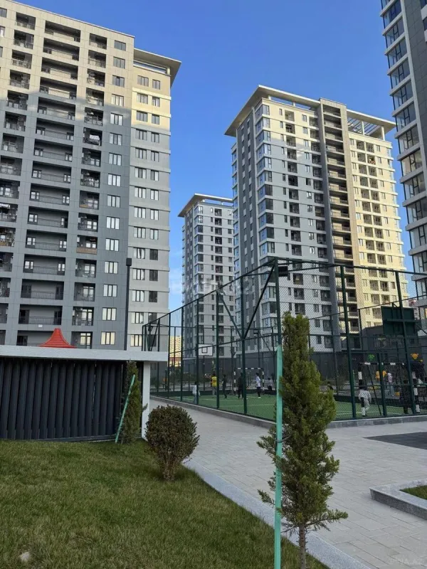 Satılır 3 otaqlı mənzil 105.5 m²