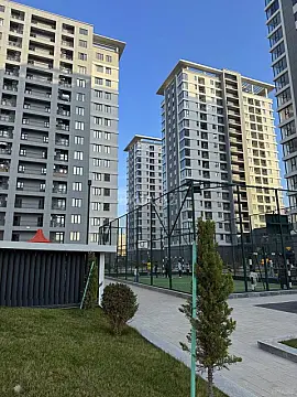 Satılır 3 otaqlı mənzil 105.5 m²