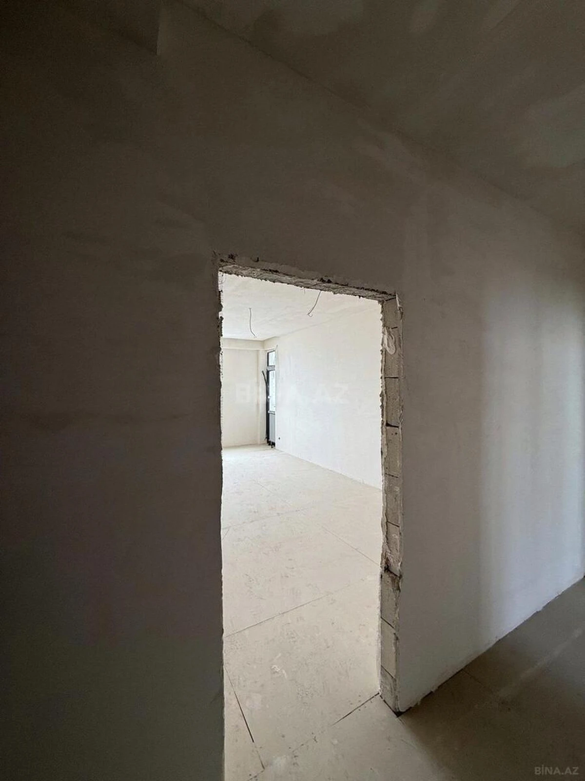 Satılır 3 otaqlı mənzil 105.5 m²