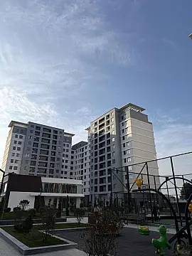 Satılır 3 otaqlı mənzil 105.5 m²