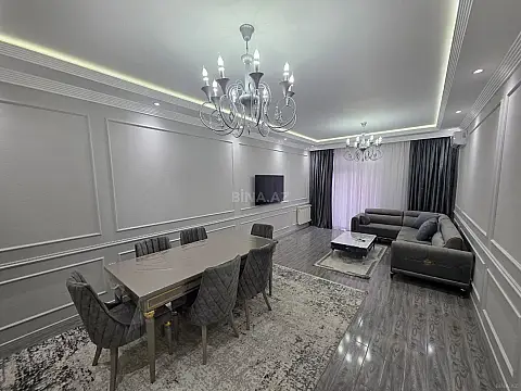 Kirayə verilir 2 otaqlı mənzil 98 m²