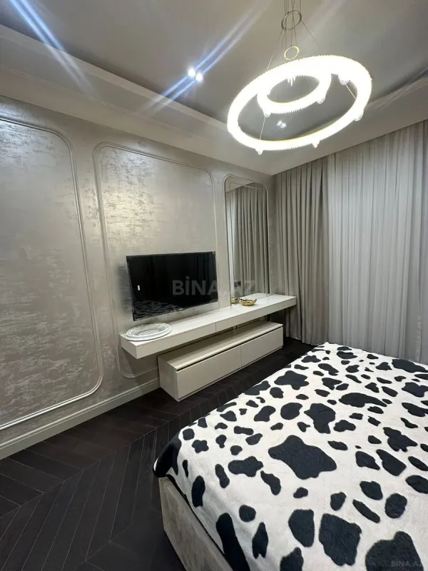 Kirayə verilir 3 otaqlı mənzil 180 m²