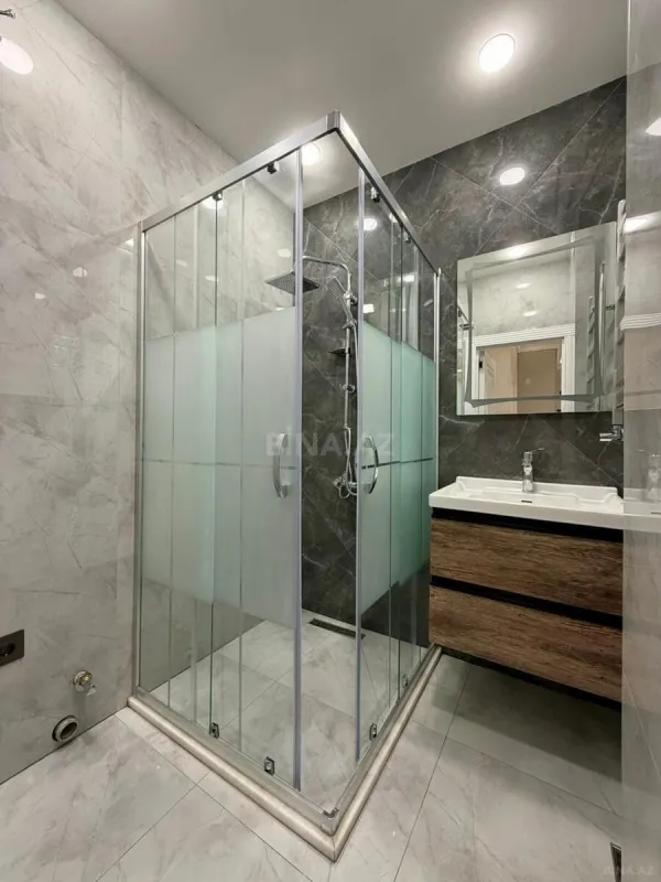 Satılır 3 otaqlı mənzil 120 m²