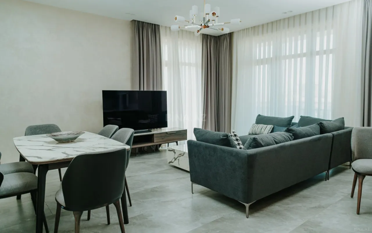 Kirayə verilir 2 otaqlı mənzil 70 m²