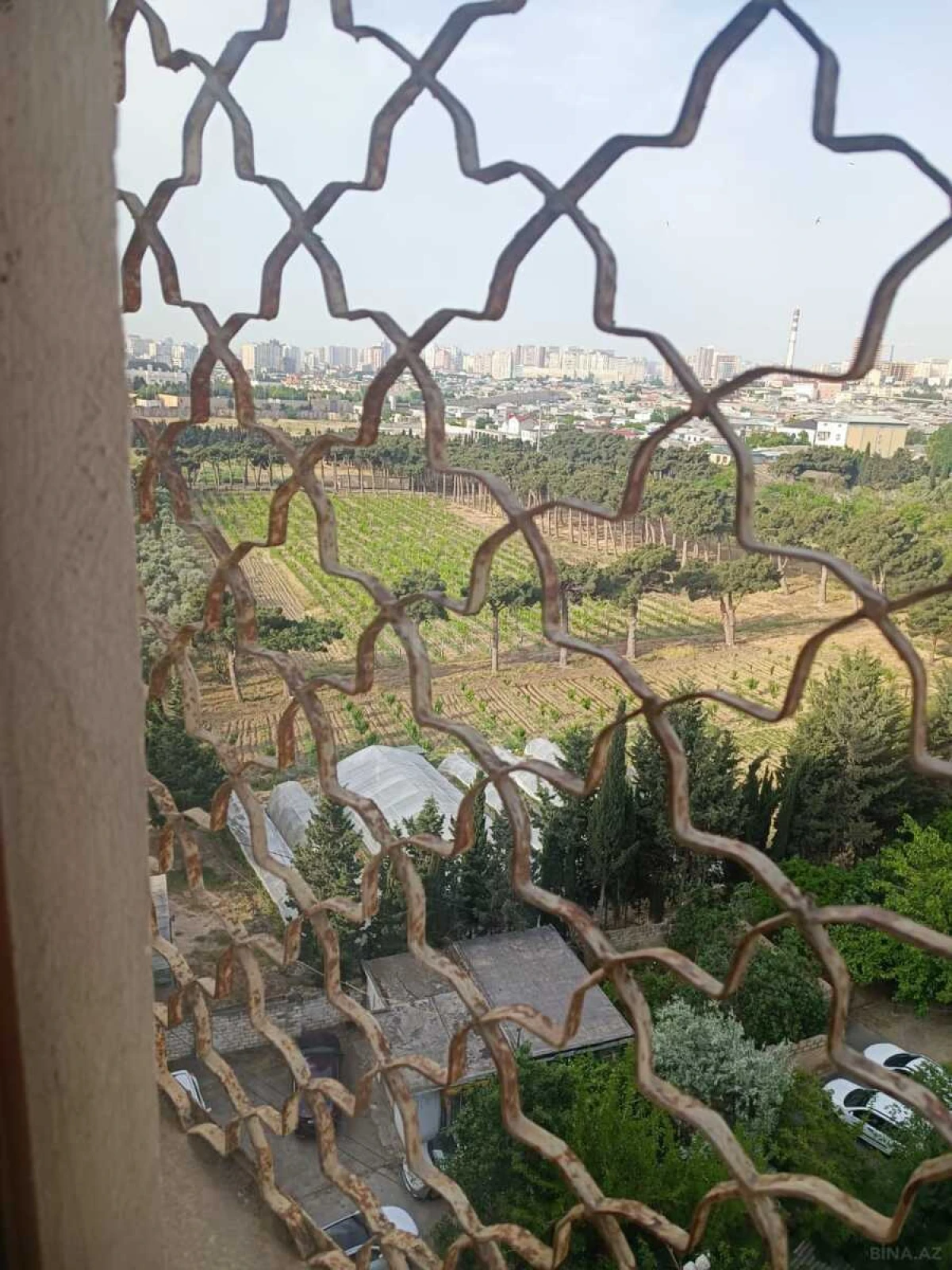 Satılır 5 otaqlı mənzil 145 m²