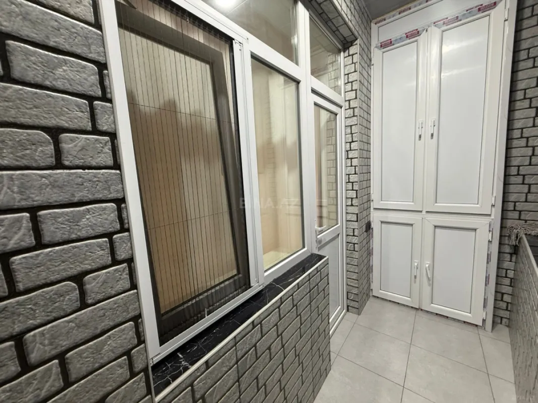 Satılır 3 otaqlı mənzil 138 m²