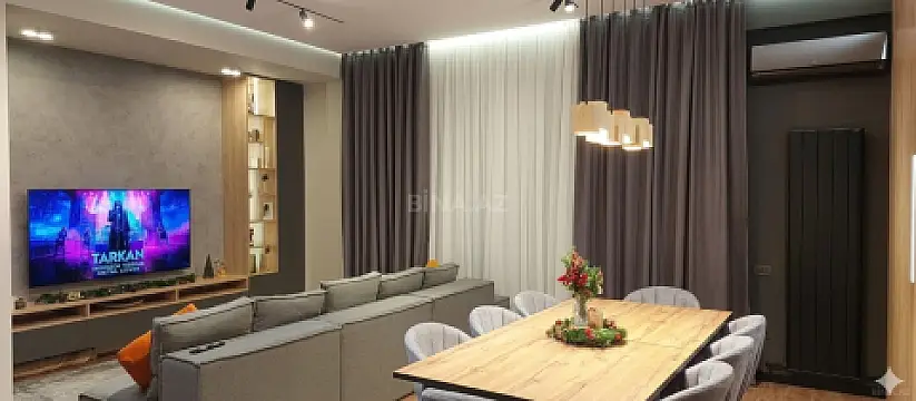 Satılır 3 otaqlı mənzil 130 m²