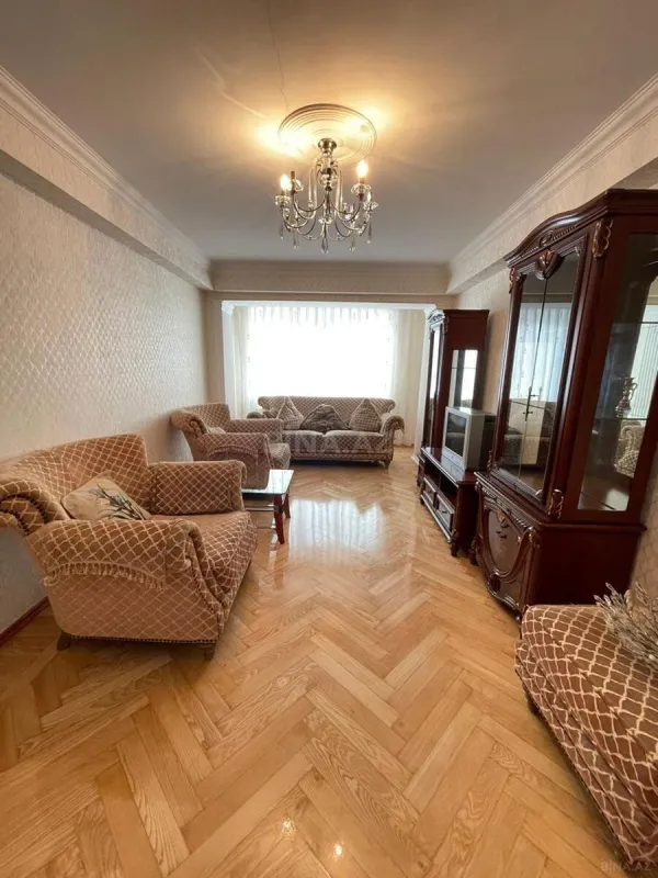 Kirayə verilir 3 otaqlı mənzil 70 m²