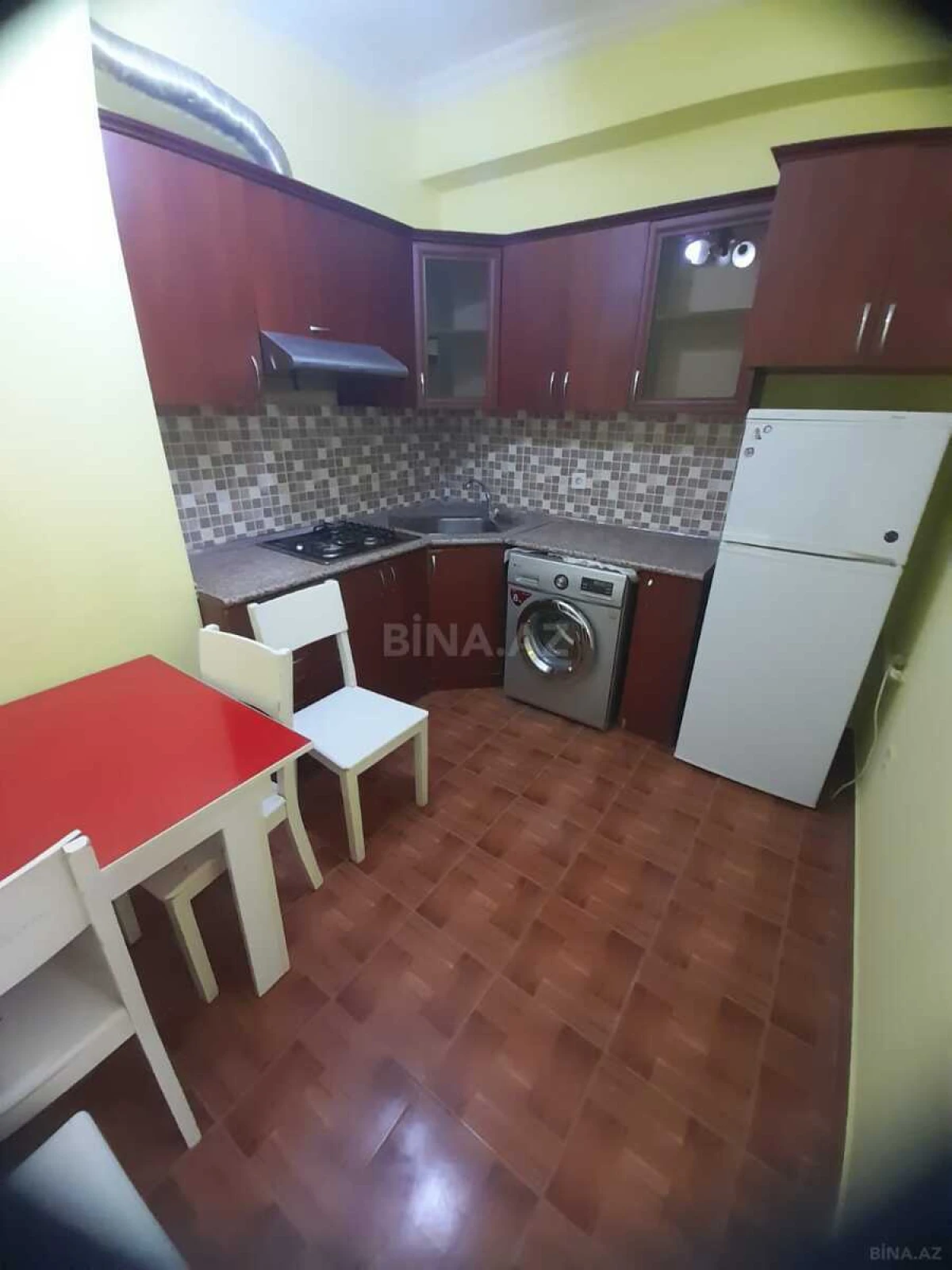 Kirayə verilir 3 otaqlı mənzil 105 m²