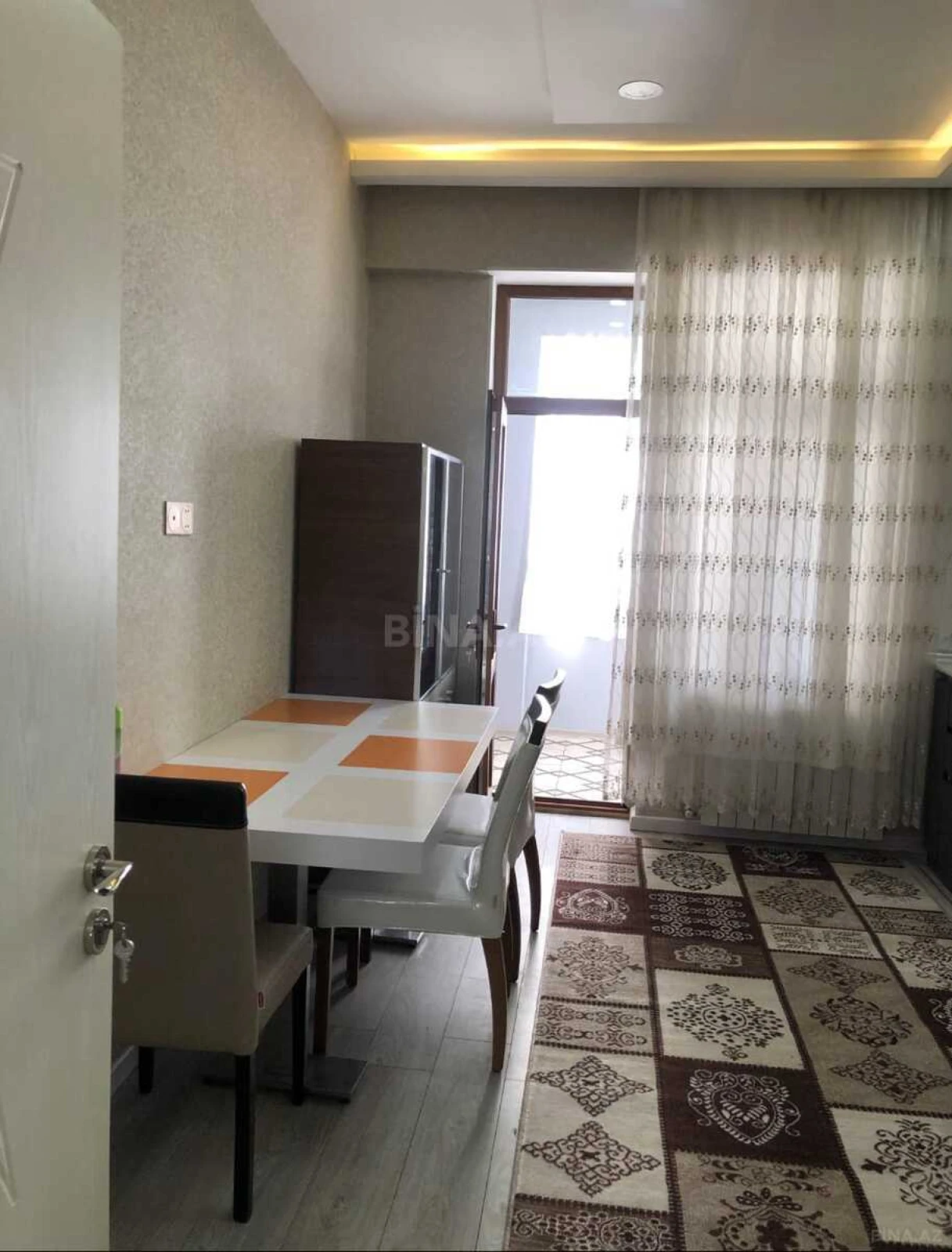 Kirayə verilir 3 otaqlı mənzil 110 m²
