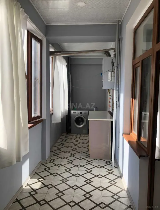 Kirayə verilir 3 otaqlı mənzil 110 m²