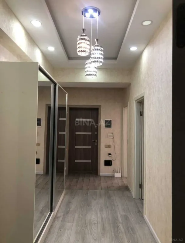 Kirayə verilir 3 otaqlı mənzil 110 m²