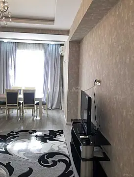 Kirayə verilir 3 otaqlı mənzil 110 m²