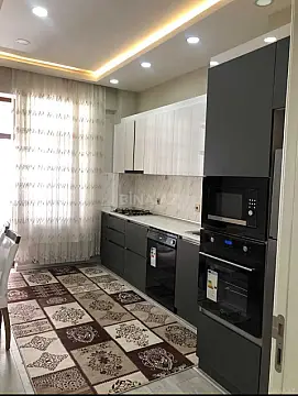 Kirayə verilir 3 otaqlı mənzil 110 m²