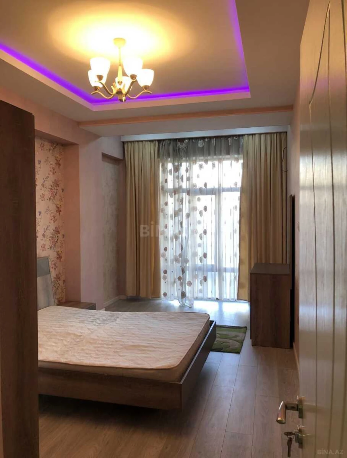 Kirayə verilir 3 otaqlı mənzil 110 m²