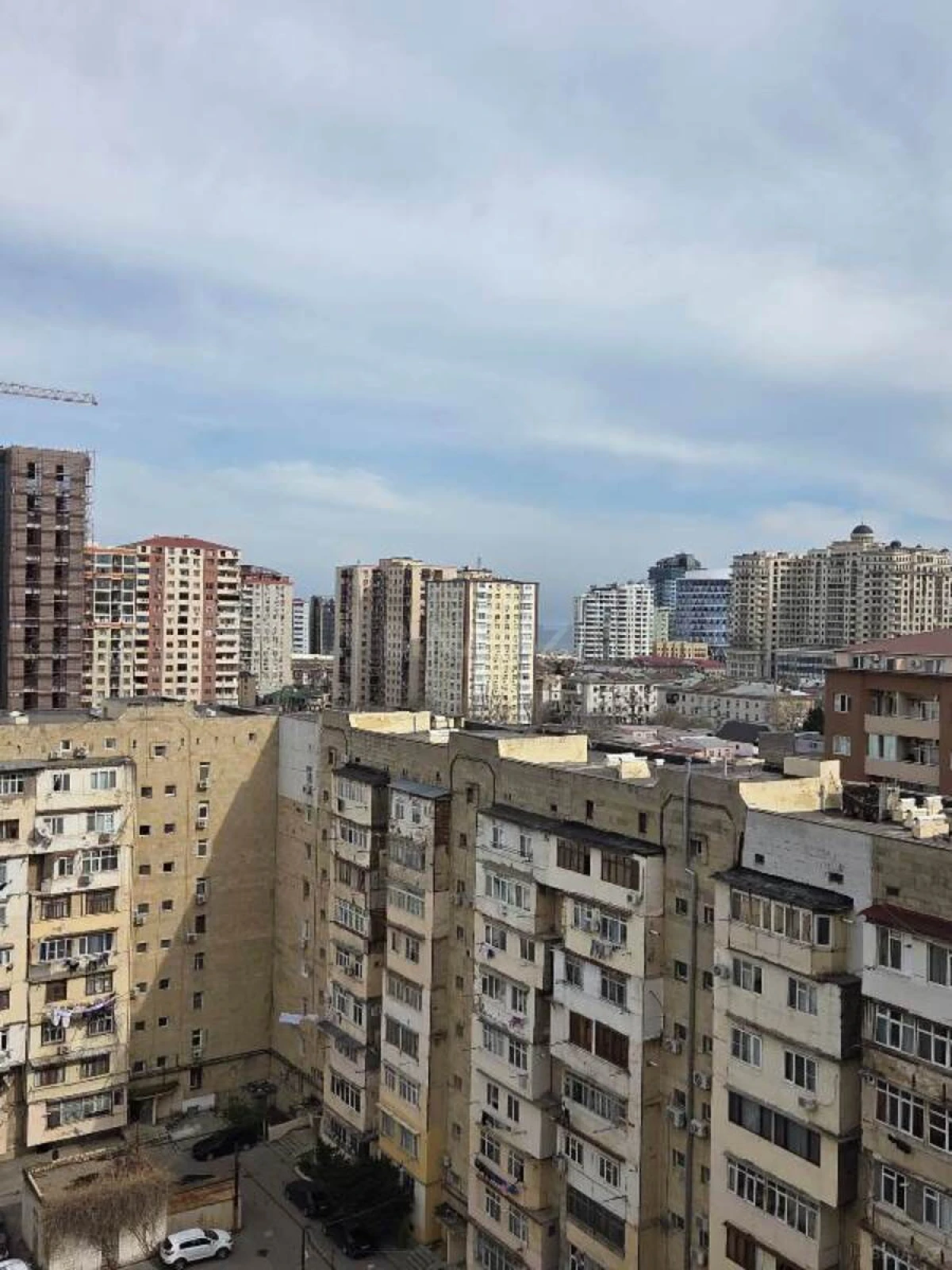 Satılır 2 otaqlı mənzil 110 m²